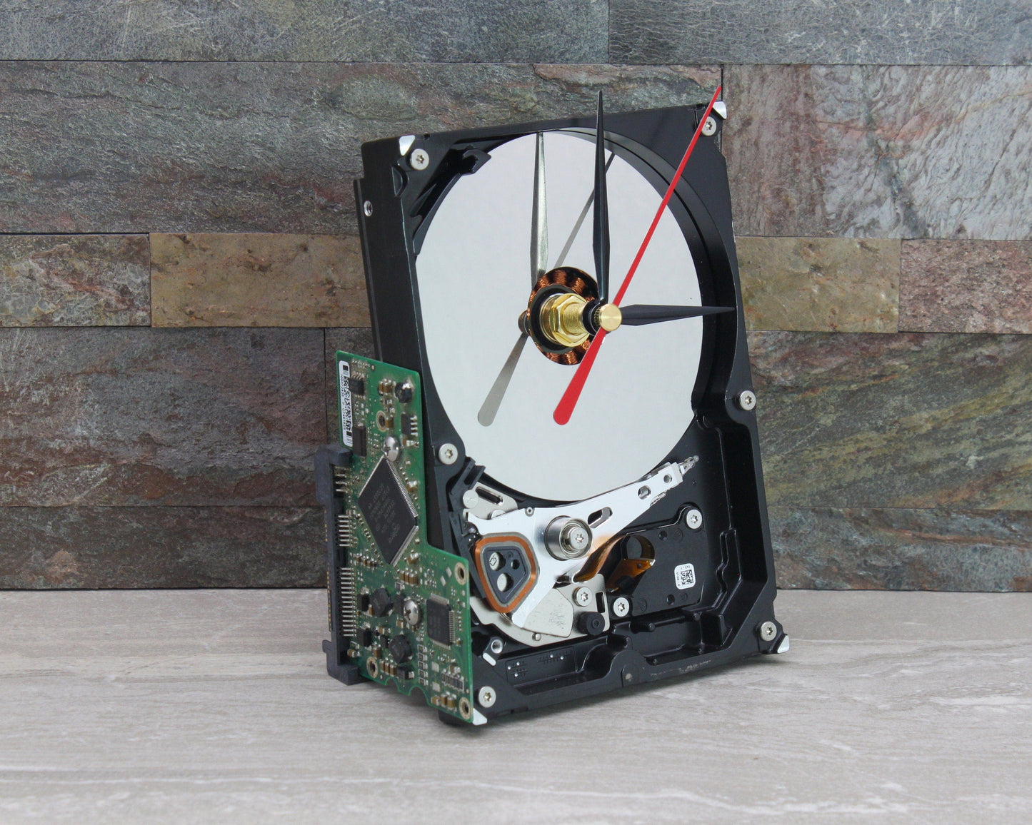 LightAndTimeArt Harddrive Clock Upcycled Black & Silver Open Center Hard Drive Clock - Modern Desk Clock - Gift for geeks, nerds, office, new job gift, industrial IT design