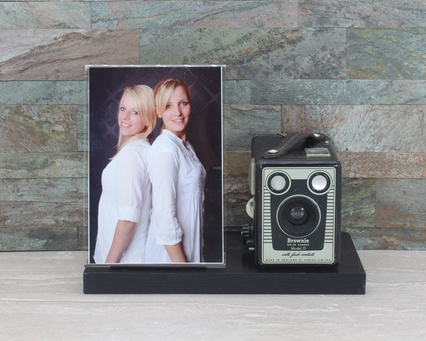 LightAndTimeArt Picture Frames Vintage Camera Picture Frame - Kodak Brownie Six-20 Model D Camera