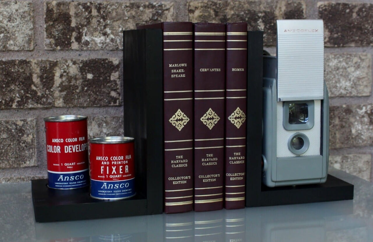 LightAndTimeArt Bookends Antique Decorative Camera Bookends - Vintage Ansco Anscoflex Camera, DVD Holder, Movie Room Décor, Book Lover, Vintage photographer Gift
