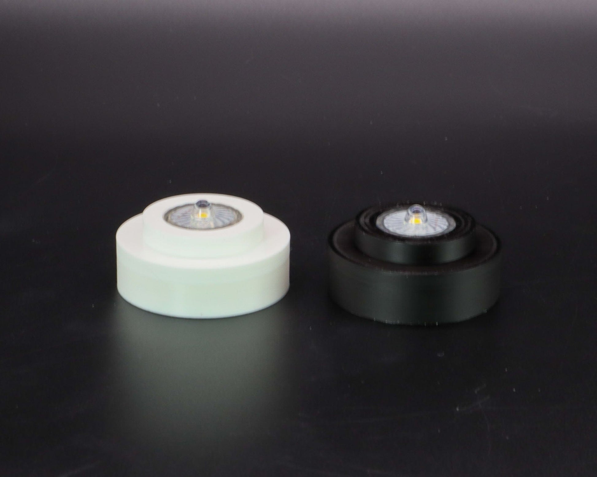 LightAndTimeArt Battery Powered Lamp base Battery Powered Lamp Base for "Hemingray-60" Glass Insulators
