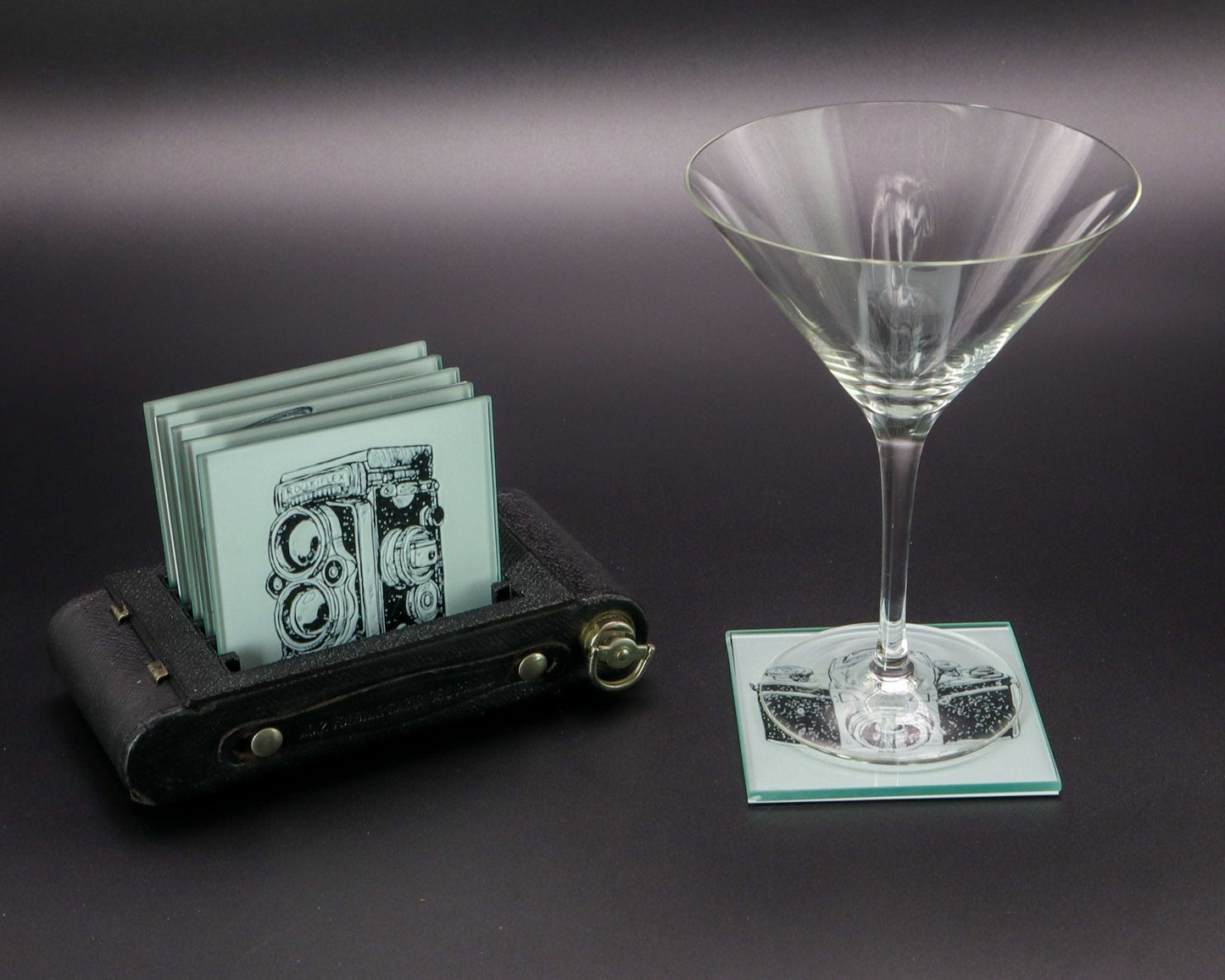 LightAndTimeArt Barware Vintage Camera Coaster Set for Drinks with Holder, Barware, Set of 4 or 6