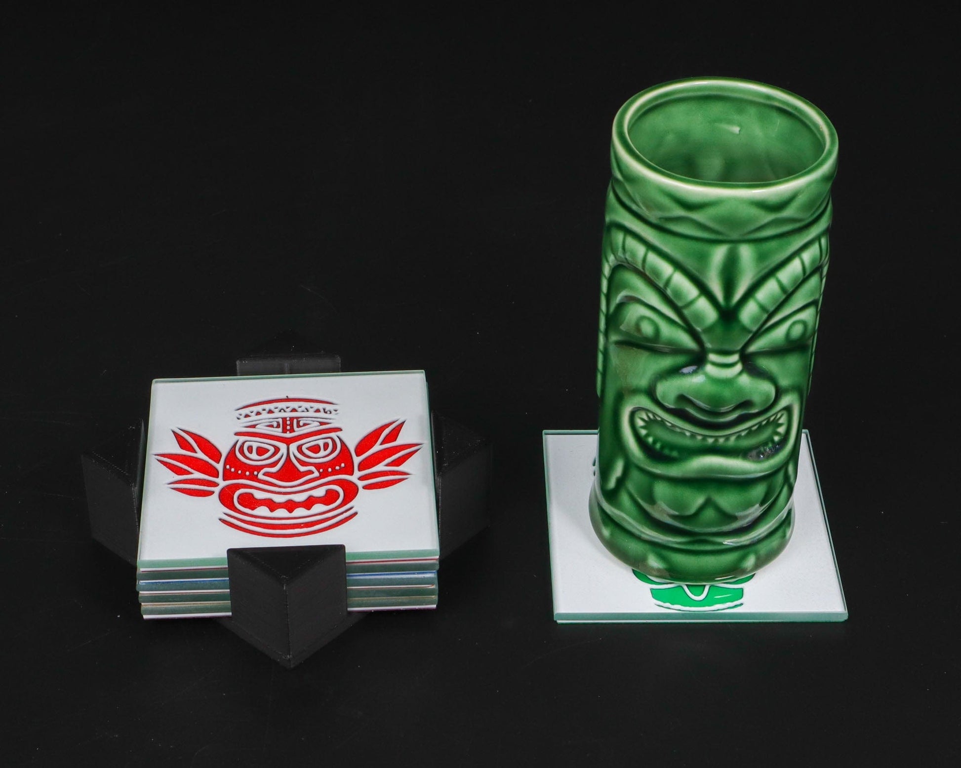 LightAndTimeArt Barware Tiki 3D-Glass Coaster Set for Drinks with Holder, Barware, Set of 4 or 6