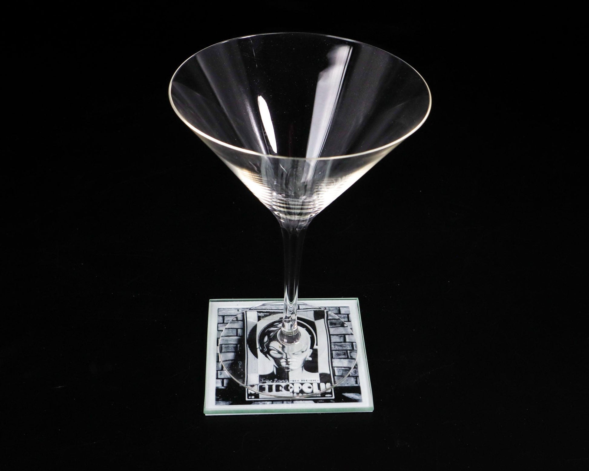 LightAndTimeArt Coaster 1927 Metropolis Film Coaster for Drinks, Barware, Home Theater Deor