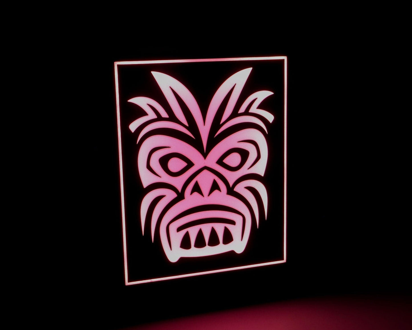 LightAndTimeArt Tiki Lamp Tiki Mask Lightbox: Illuminate Your Hawaiian Paradise!