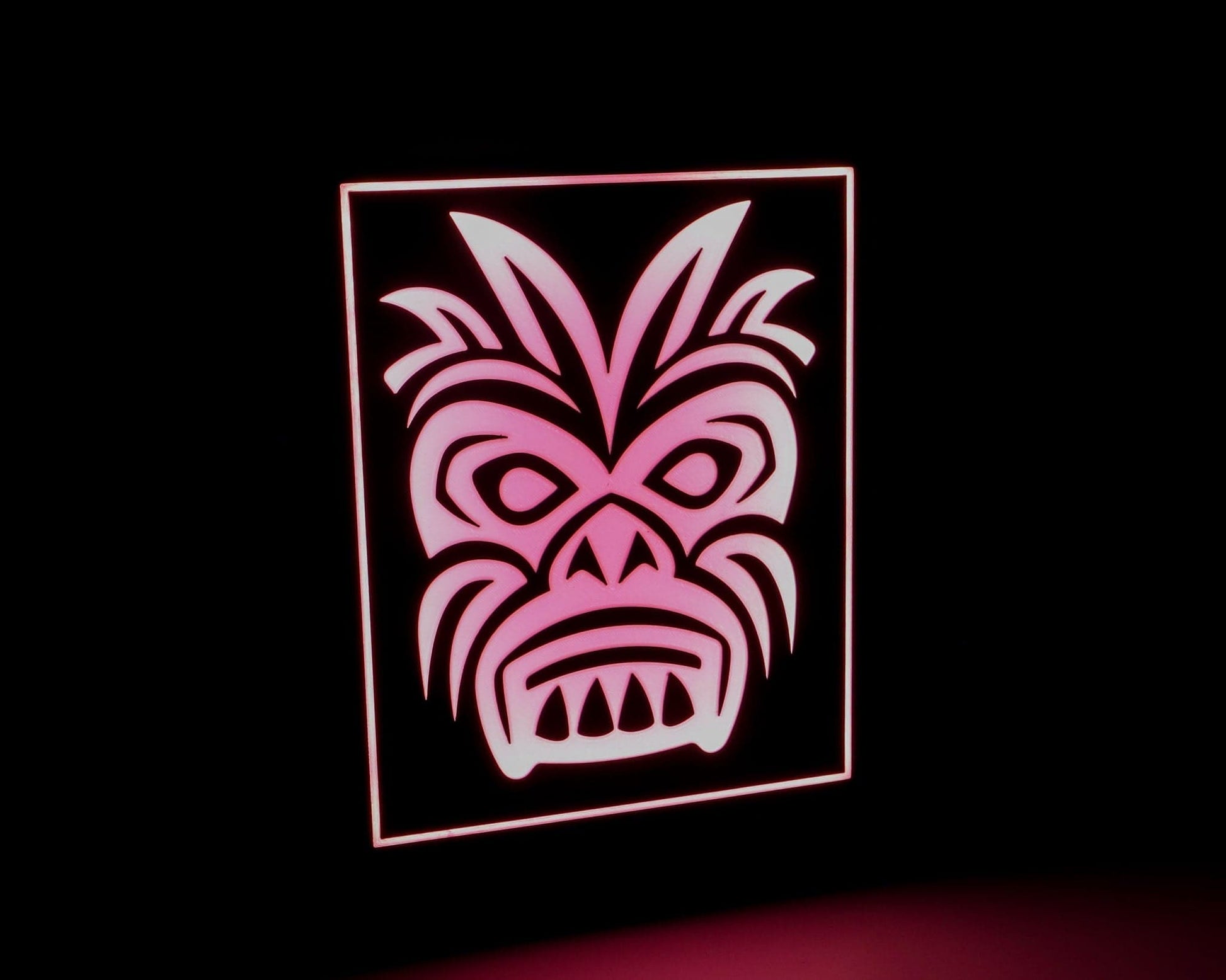 LightAndTimeArt Tiki Lamp Tiki Mask Lightbox: Illuminate Your Hawaiian Paradise!