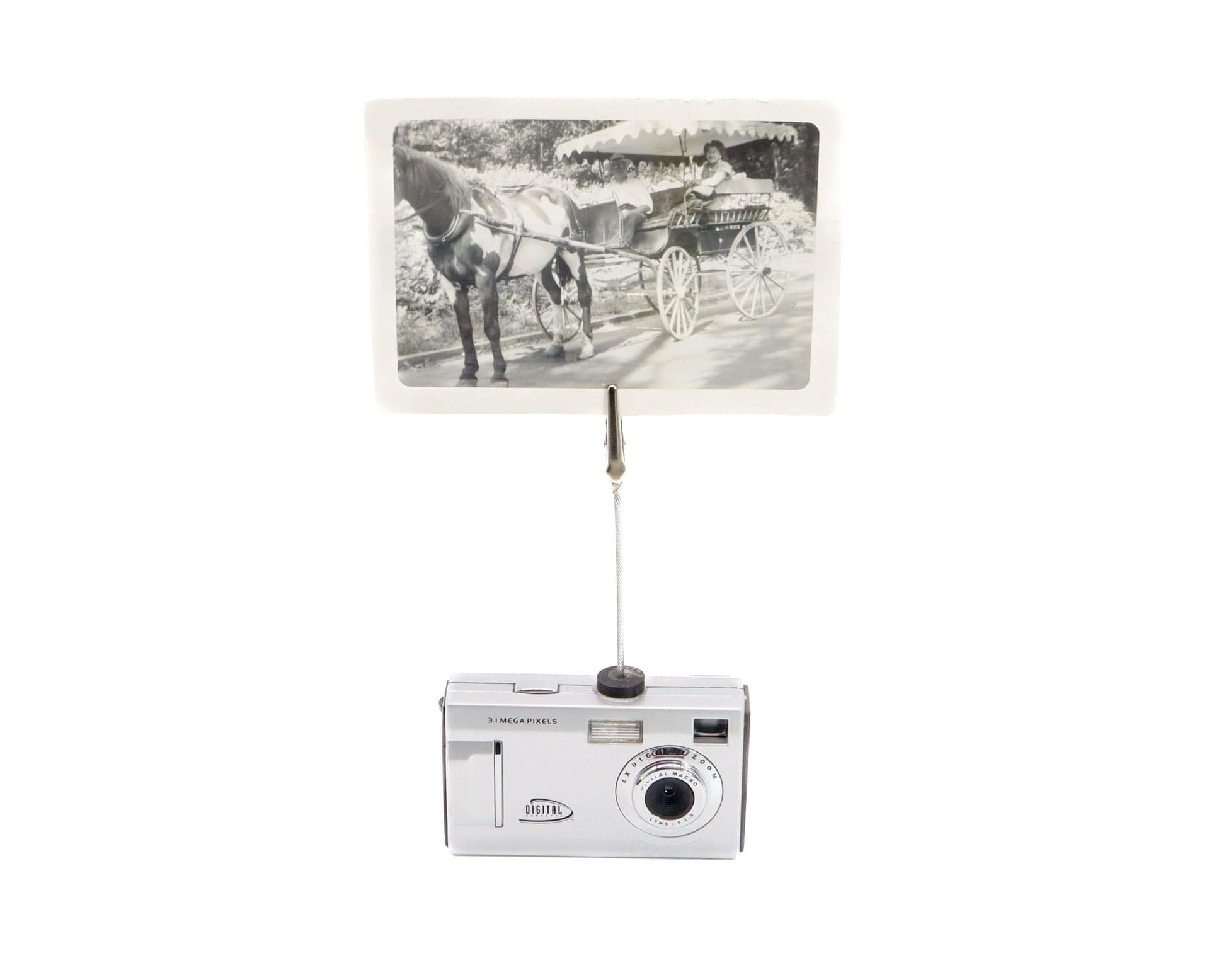 LightAndTimeArt Photo Holder Vintage Camera Photo Holder, 3.1 Mega Pixels Camera