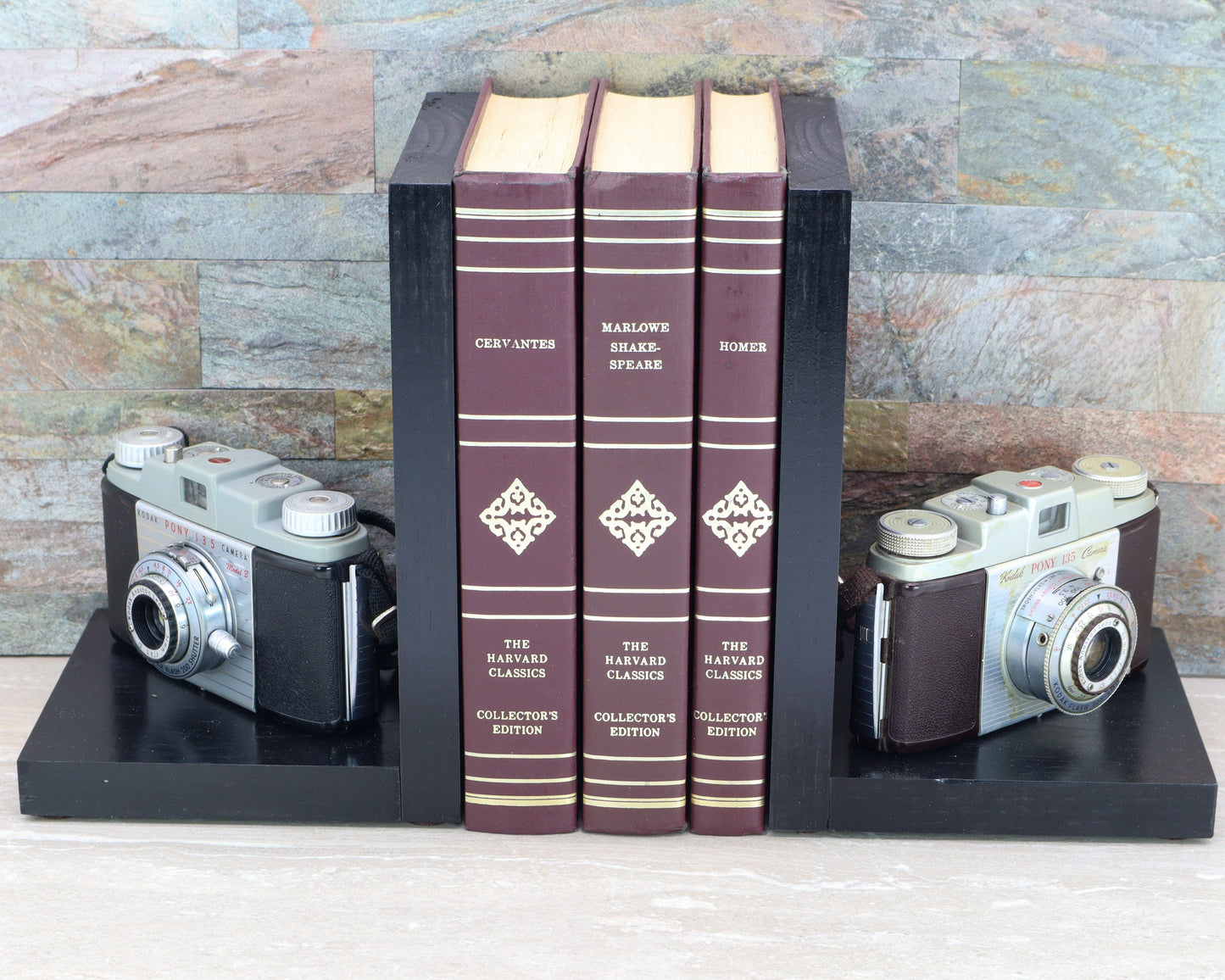 LightAndTimeArt Bookends 2 Kodak Pony Cameras, Antique Vintage Wooden Decorative Bookends, DVD Holder, Movie Room Décor, Movie Maker, Director & Actor Gift