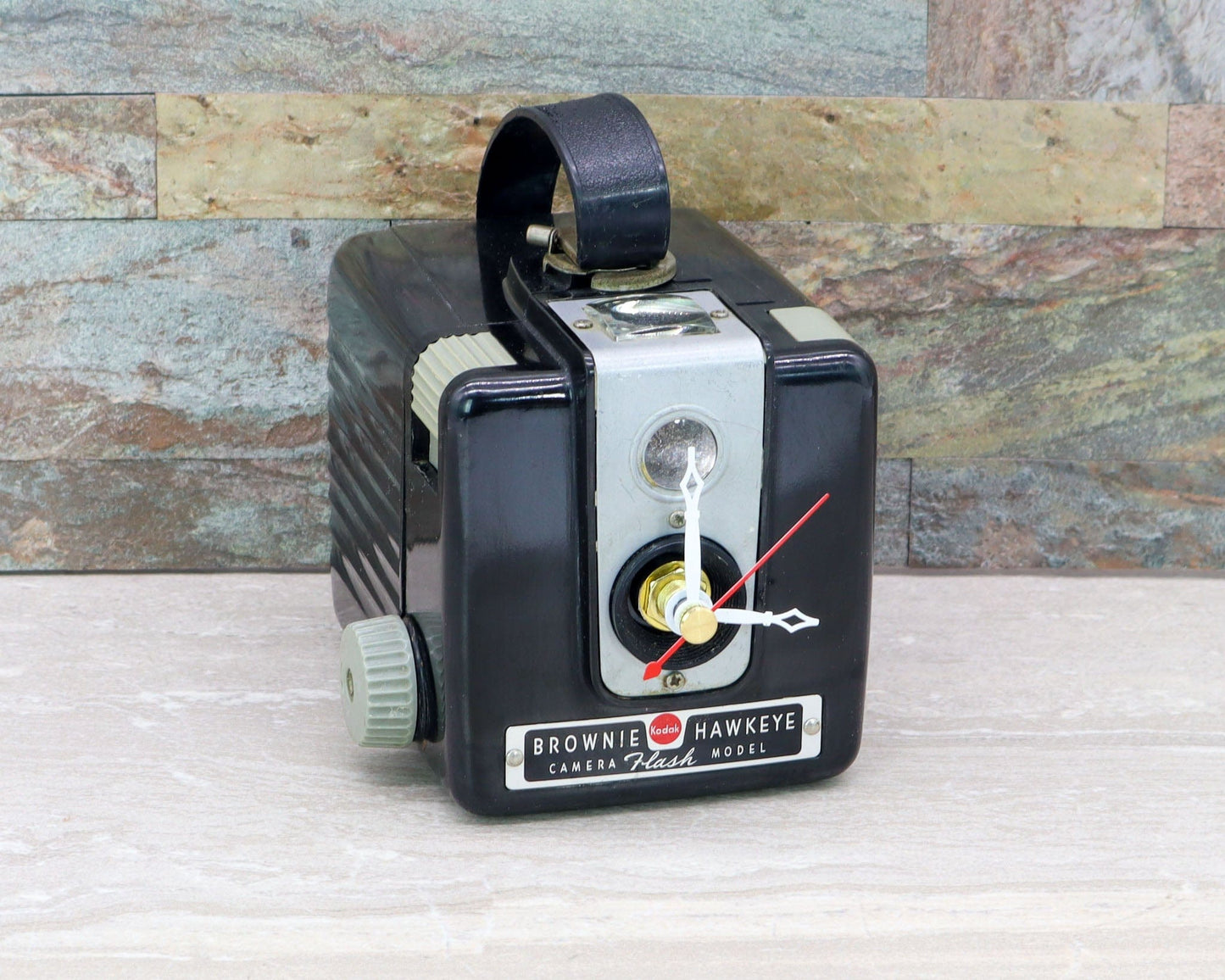 LightAndTimeArt Camera clocks Vintage Brownie Hawkeye Flash Camera Clock, upcycled, reuse, analog time, desk clock, office, fire mantel, antique tabletop clock