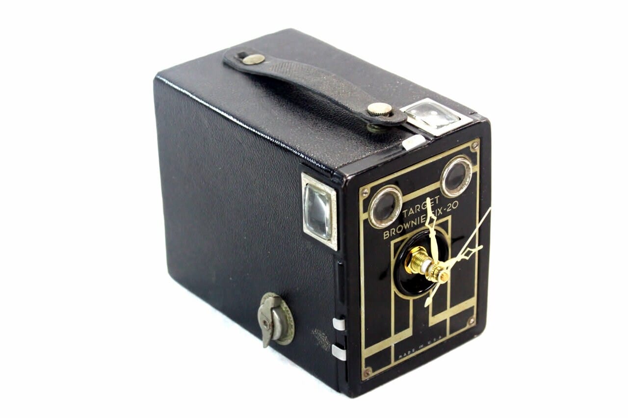 LightAndTimeArt Camera clocks Golden Art Deco Vintage Brownie Target Six-20 Camera Clock, retirement gift, eco-friendly Photographer gift, mid-century design