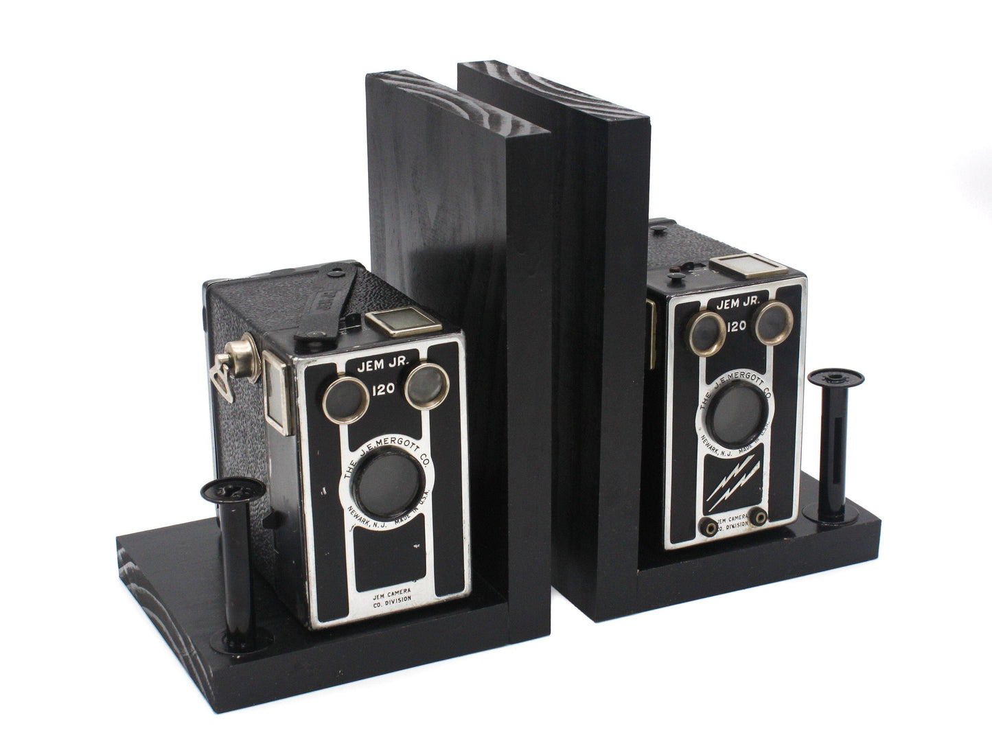 LightAndTimeArt Bookends Vintage Art Deco Camera Bookends, JEM Junior 120 Box Camera, DVD Holder, Movie Room Décor, Book Lover, Vintage photographer Gift