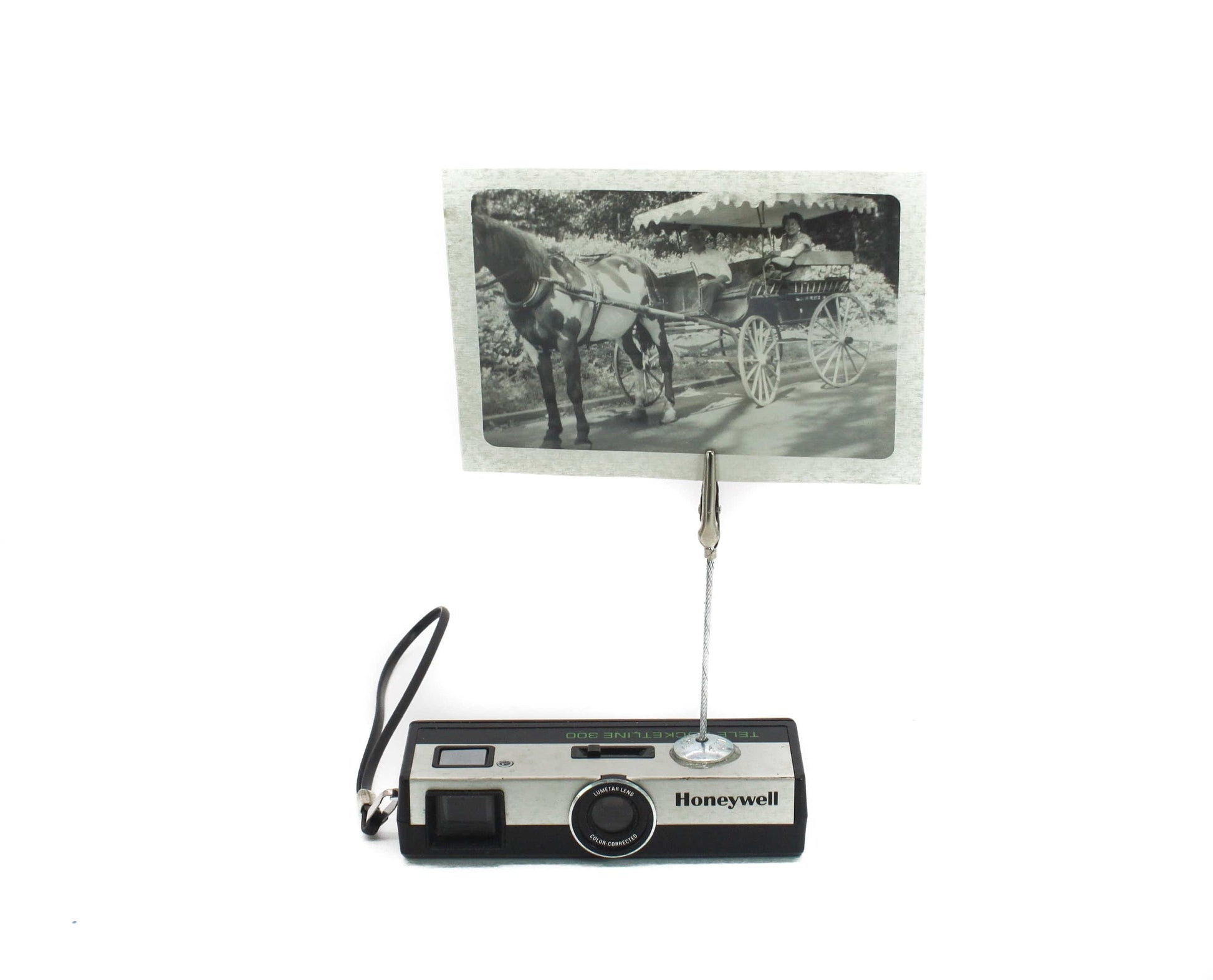 LightAndTimeArt Photo Holder Vintage Camera Photo Holder - Honeywell Pocket 300 Camera