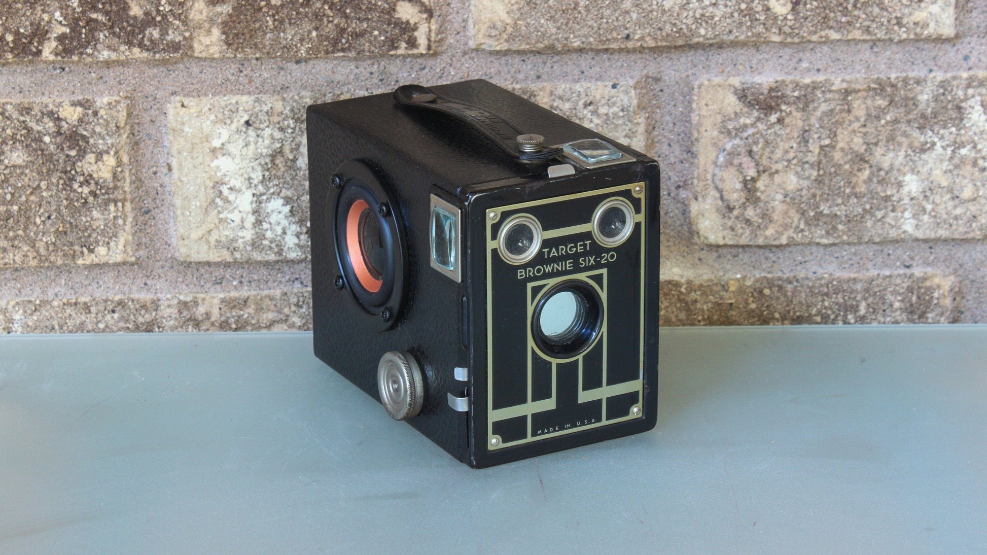 LightAndTimeArt Speakers Wireless Bluetooth Speaker, Vintage Art Deco Kodak Brownie Six-20 Camera, Music Lover Gift, upcycled Electronic Audio gadget for him and her