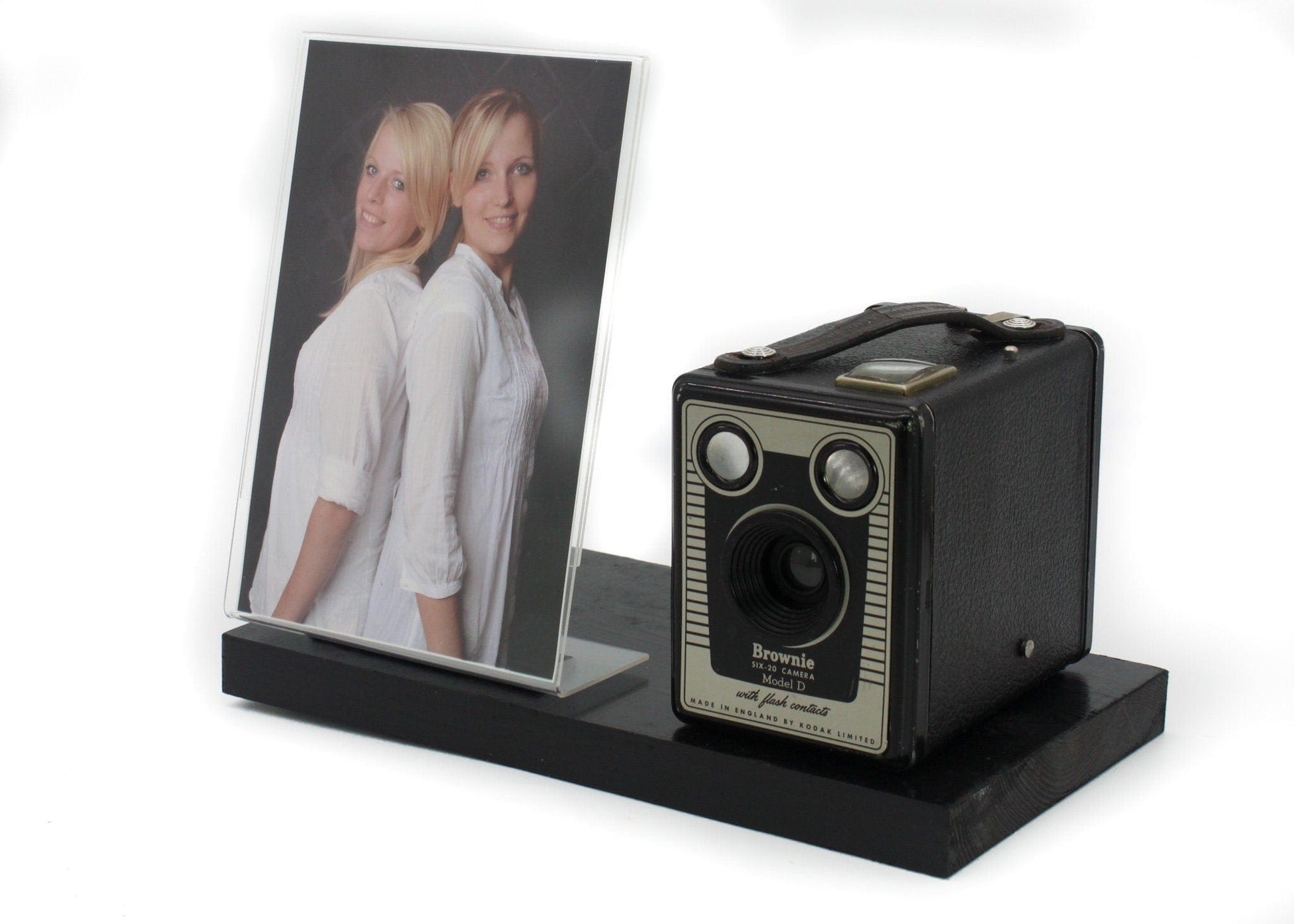 LightAndTimeArt Picture Frames Vintage Camera Picture Frame - Kodak Brownie Six-20 Model D Camera