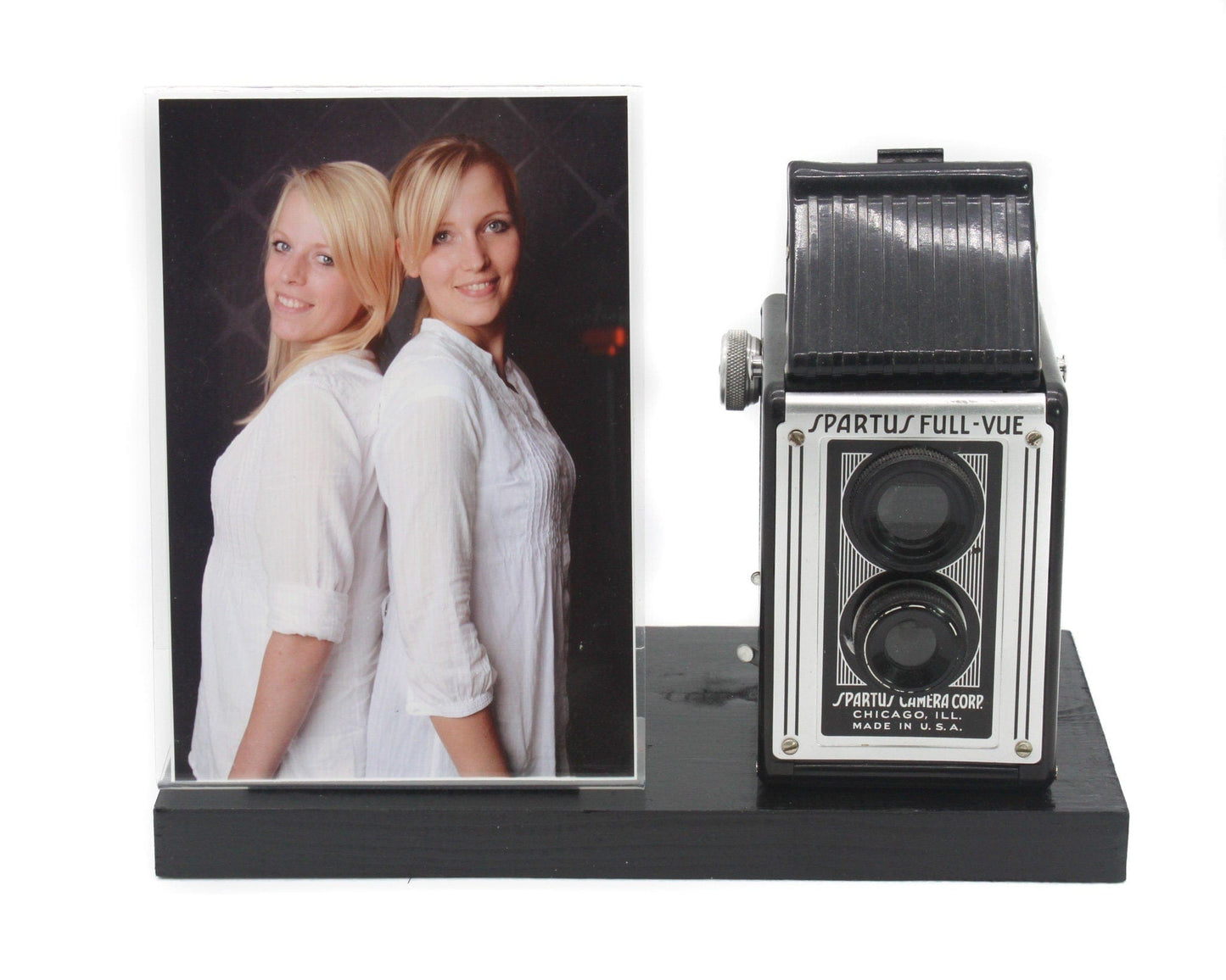 LightAndTimeArt Picture Frames Vintage Camera Picture Frame, Spartus Full-Vue Camera, 5x7 Picture Frame