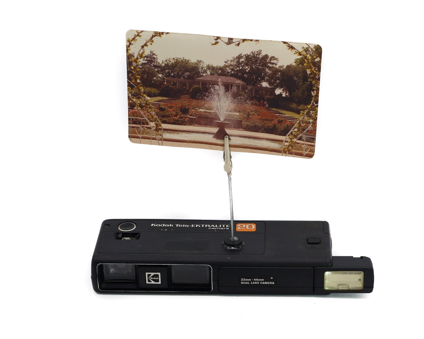 LightAndTimeArt Photo Holder Vintage Camera Photo Holder, Kodak Tele-Ektralite 20 Camera, travel-themed wedding décor, memo and place card holder