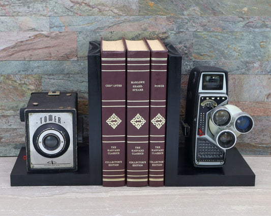 LightAndTimeArt Bookends Vintage Tower Camera Bookends - DVD Holder - Movie Theater Décor - Movie Maker gift - Actor gift - Actress gift - Movie Room decor