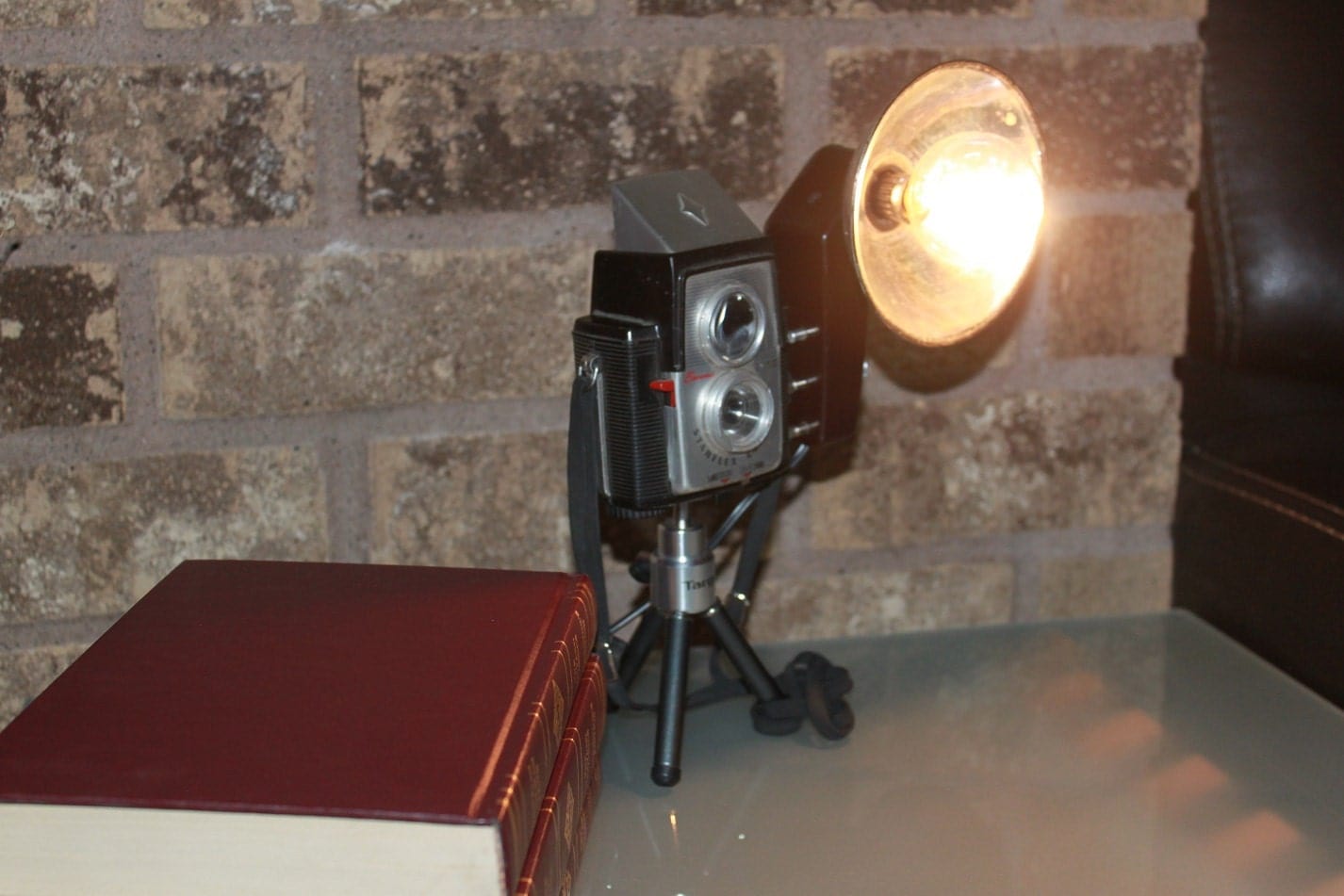 LightAndTimeArt Camera Lamp Vintage LED Reading Light - Task Lamp  - Kodak StarFlex Camera
