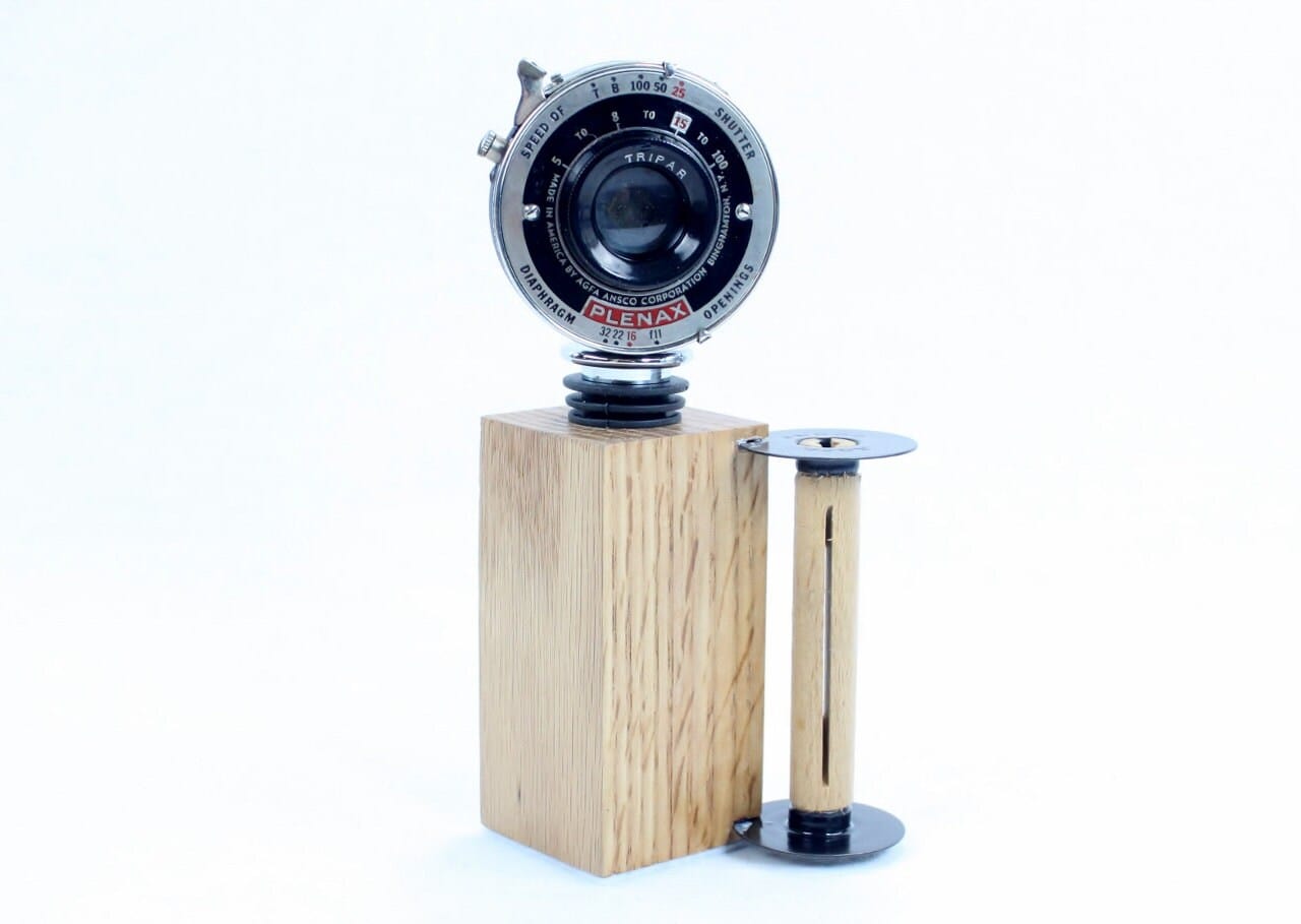 LightAndTimeArt Bottle Stoppers & Savers Wooden Wine Bottle Stopper Display Stand - ANSCO D6 Film Spool